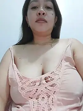 Snapshot of MissKitty31 chatting on June 23, 2026, 4:05 pm MissKitty31 online show from June 23, 2026, 4:05 pm