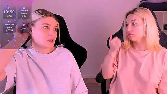 Snapshot of hotblonds chatting on December 2, 2024, 2:19 pm hotblonds online show from December 2, 2024, 2:19 pm