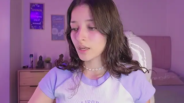 Amaia Daniells online show from November 12, 2025, 3:51 am