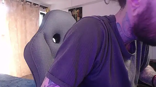 harry reems1 online show from December 13, 2024, 6:27 pm