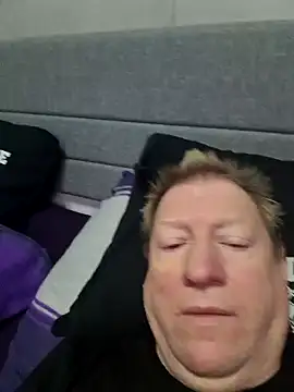 tomtom111111 online show from December 30, 2024, 10:10 am