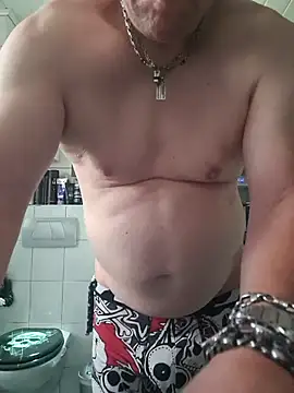 tomtom111111 online show from September 20, 2025, 10:05 am