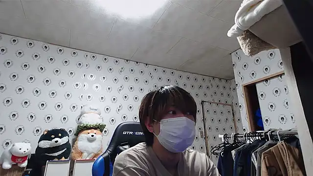 pychan online show from March 10, 2025, 1:54 pm