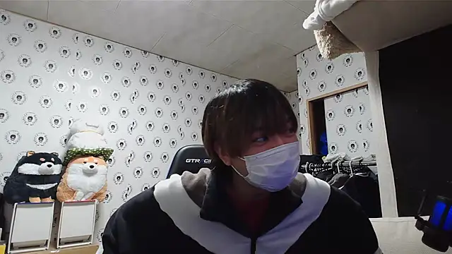 pychan online show from March 20, 2025, 12:43 pm