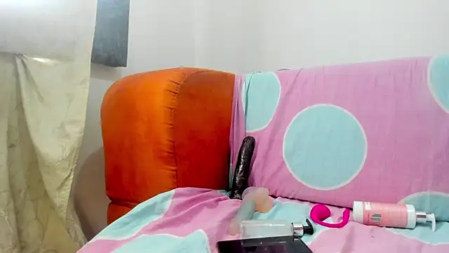 moana taylor online show from December 17, 2024, 3:06 pm