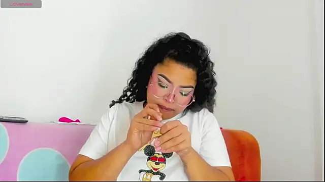 moana taylor online show from April 11, 2026, 11:14 am