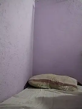 KassKiss online show from April 7, 2026, 3:29 am