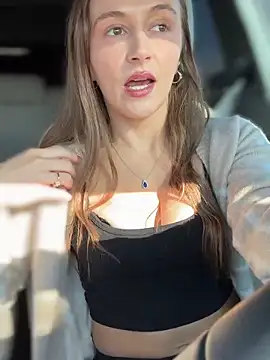 lunagirl13 online show from November 21, 2025, 6:17 pm