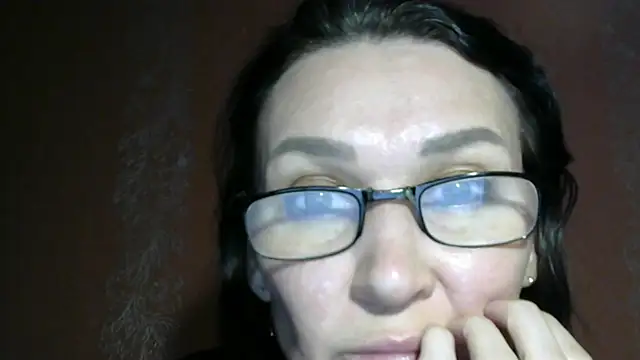 Snapshot of PrettyAndWild chatting on October 17, 2025, 3:58 pm PrettyAndWild online show from October 17, 2025, 3:58 pm