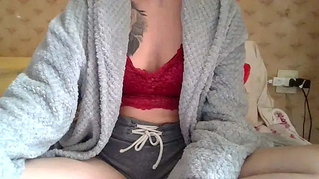 Snapshot of fabiolagg chatting on November 27, 2025, 12:40 pm fabiolagg online show from November 27, 2025, 12:40 pm