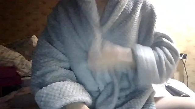 Snapshot of fabiolagg chatting on December 4, 2025, 8:34 am fabiolagg online show from December 4, 2025, 8:34 am