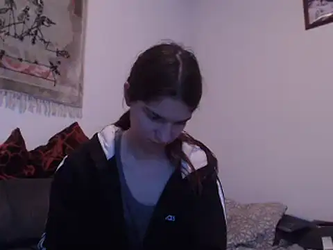 Snapshot of Geile-Luna chatting on December 18, 2024, 7:08 pm Geile-Luna online show from December 18, 2024, 7:08 pm