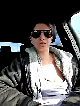 Snapshot of Geile-Luna chatting on March 4, 2025, 12:33 pm Geile-Luna online show from March 4, 2025, 12:33 pm