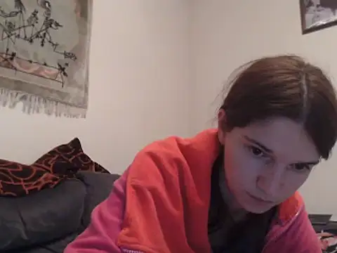 Snapshot of Geile-Luna chatting on September 15, 2025, 5:35 pm Geile-Luna online show from September 15, 2025, 5:35 pm