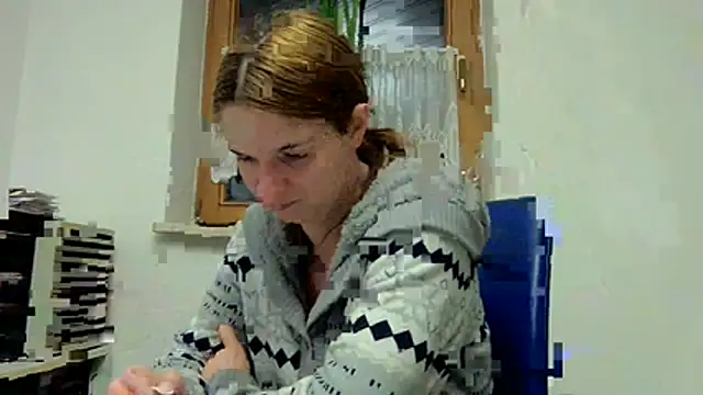 Geile-Luna online show from March 6, 2026, 7:32 pm