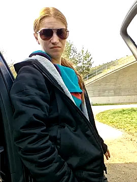 Geile-Luna online show from April 13, 2026, 3:39 pm