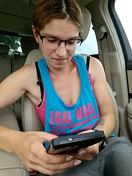 Snapshot of Geile-Luna chatting on June 2, 2026, 6:21 pm Geile-Luna online show from June 2, 2026, 6:21 pm