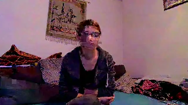 Snapshot of Geile-Luna chatting on June 9, 2026, 7:25 pm Geile-Luna online show from June 9, 2026, 7:25 pm