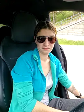 Snapshot of Geile-Luna chatting on June 17, 2026, 1:56 pm Geile-Luna online show from June 17, 2026, 1:56 pm