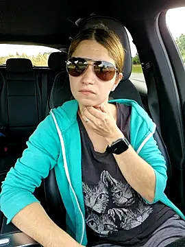 Snapshot of Geile-Luna chatting on July 22, 2026, 1:47 pm Geile-Luna online show from July 22, 2026, 1:47 pm