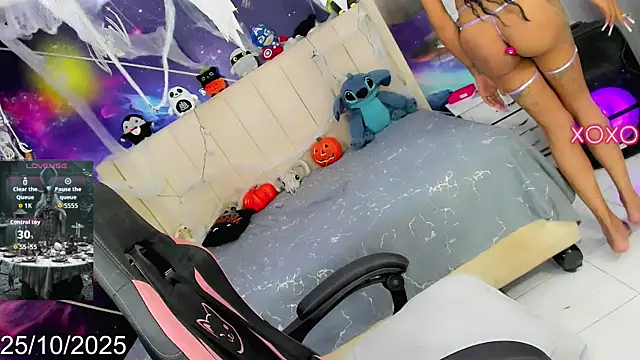 Nella Dolls online show from October 25, 2025, 9:28 am