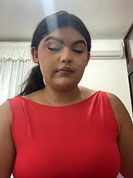 Lia sexx online show from December 1, 2025, 7:19 pm