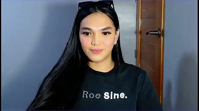 Snapshot of WONDERWOMAN2023 chatting on December 15, 2024, 12:38 pm WONDERWOMAN2023 online show from December 15, 2024, 12:38 pm