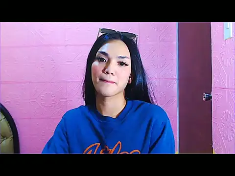 Snapshot of WONDERWOMAN2023 chatting on October 7, 2025, 11:13 pm WONDERWOMAN2023 online show from October 7, 2025, 11:13 pm