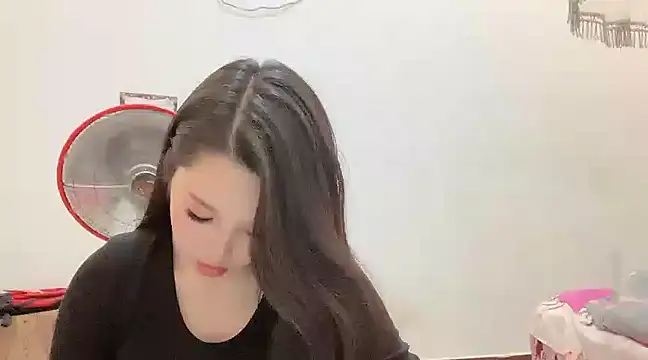 kk lele online show from March 17, 2025, 2:12 pm