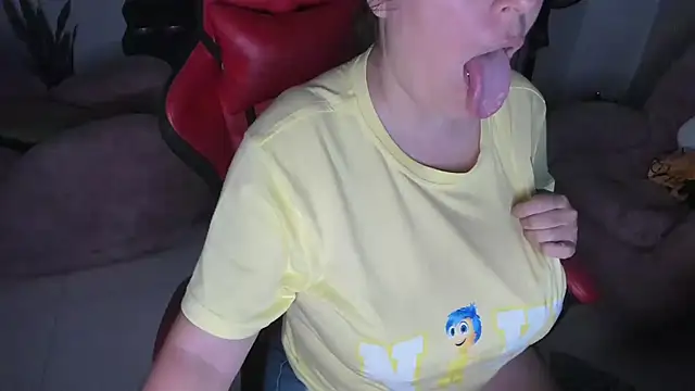 valery adams1 online show from March 5, 2025, 4:24 am