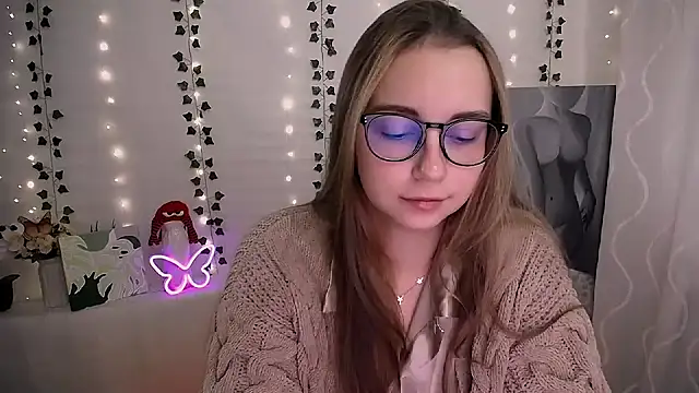 SweetPrincess  online show from October 4, 2025, 5:49 am