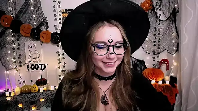 SweetPrincess  online show from October 29, 2025, 8:49 am