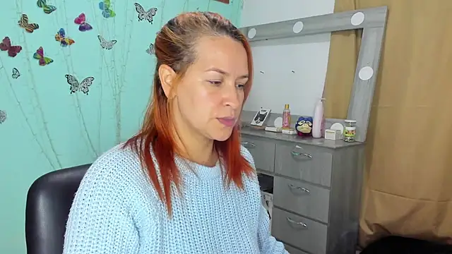 Britney taylor  online show from September 16, 2025, 10:16 am