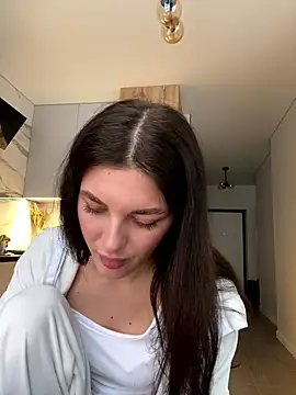 little belucci online show from January 12, 2026, 2:11 pm