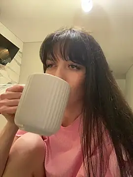 little belucci online show from March 4, 2026, 4:57 pm