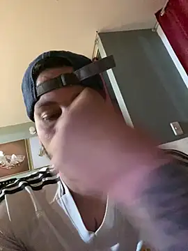 hottstuffx69 online show from March 26, 2026, 5:13 am