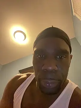 Snapshot of Bigdickbandit205 chatting on May 18, 2026, 10:10 am Bigdickbandit205 online show from May 18, 2026, 10:10 am