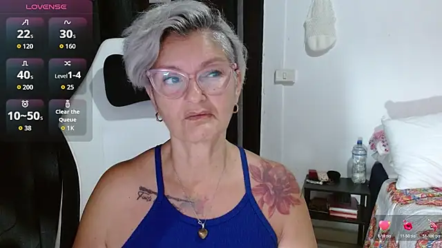 bety-cum2 online show from April 12, 2026, 9:20 pm