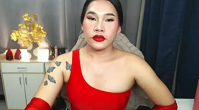 Snapshot of Ur_Fantastic_Lina chatting on January 18, 2025, 3:20 am Ur Fantastic Lina online show from January 18, 2025, 3:20 am