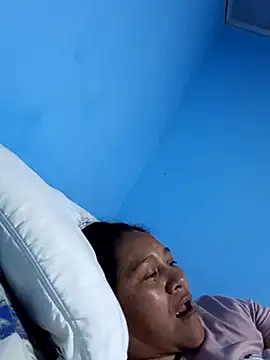 katia mature online show from February 9, 2025, 8:13 pm