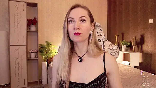 Snapshot of Hello_Lisha chatting on May 14, 2026, 8:32 am Hello Lisha online show from May 14, 2026, 8:32 am