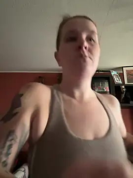 Snapshot of wetgerman_2 chatting on February 18, 2025, 11:33 am wetgerman 2 online show from February 18, 2025, 11:33 am