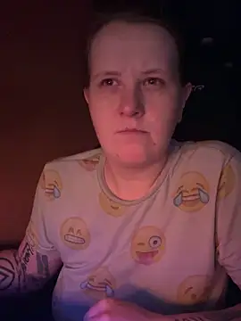 Snapshot of wetgerman_2 chatting on February 25, 2025, 12:14 am wetgerman 2 online show from February 25, 2025, 12:14 am