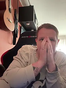 Snapshot of wetgerman_2 chatting on March 22, 2025, 2:36 pm wetgerman 2 online show from March 22, 2025, 2:36 pm