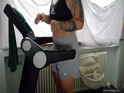 Snapshot of wetgerman_2 chatting on October 5, 2025, 2:26 pm wetgerman 2 online show from October 5, 2025, 2:26 pm