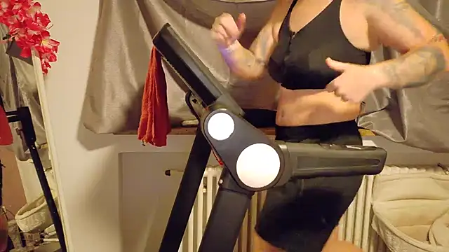 Snapshot of wetgerman_2 chatting on October 16, 2025, 5:08 am wetgerman 2 online show from October 16, 2025, 5:08 am