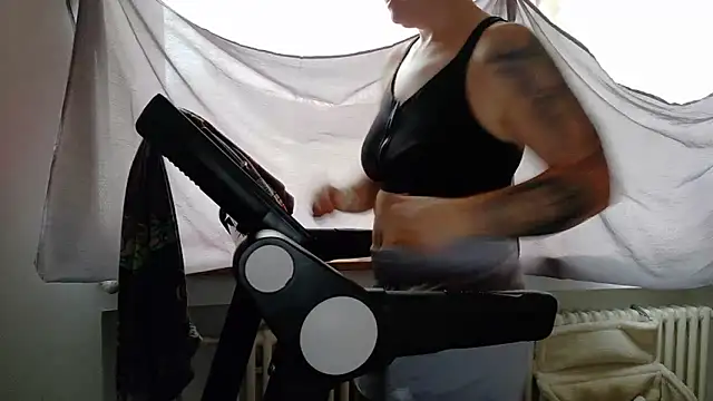 Snapshot of wetgerman_2 chatting on October 28, 2025, 11:36 am wetgerman 2 online show from October 28, 2025, 11:36 am