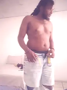 Snapshot of BigBlacBoyD chatting on December 14, 2025, 1:38 pm BigBlacBoyD online show from December 14, 2025, 1:38 pm