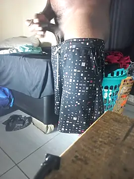 Snapshot of BigBlacBoyD chatting on February 11, 2026, 9:42 pm BigBlacBoyD online show from February 11, 2026, 9:42 pm