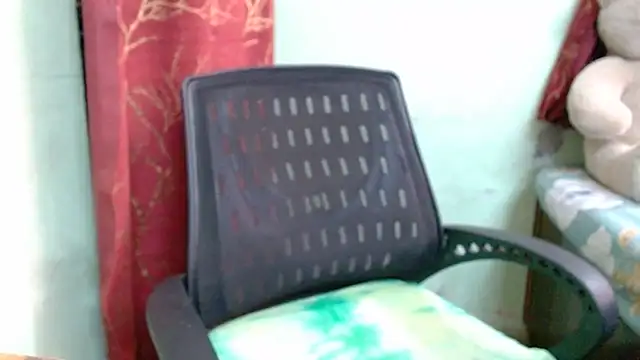 sweet-alia online show from April 15, 2026, 11:39 am